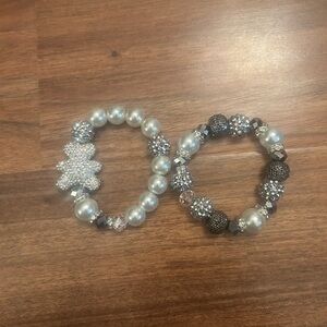 Elegant Silver and Black Beaded Bracelet